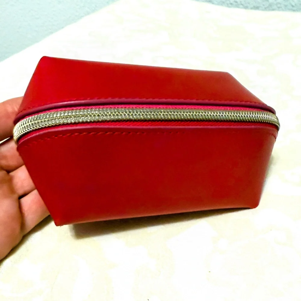 Elizabeth Arden Mini Red Cosmetic Bag Makeup Pouch NWOT